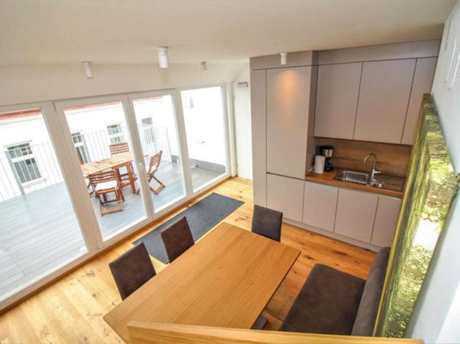 Luxury 2-Floor Rooftop Apartment With Terrace In The City Center Bécs Kültér fotó