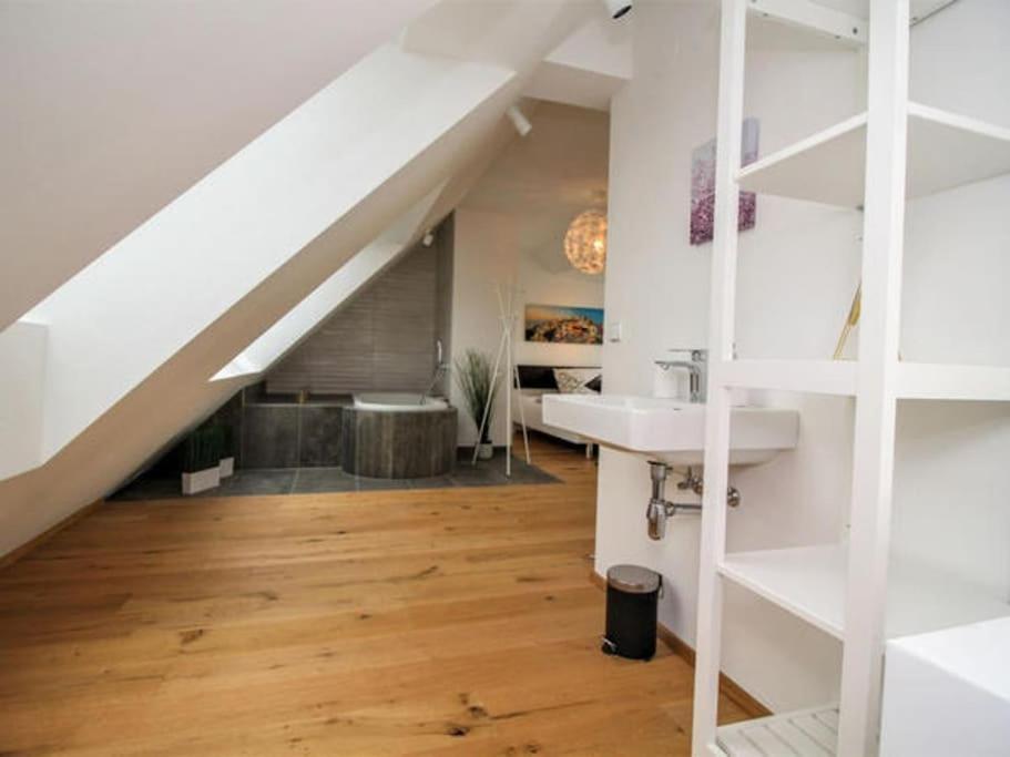 Luxury 2-Floor Rooftop Apartment With Terrace In The City Center Bécs Kültér fotó