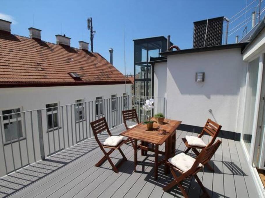 Luxury 2-Floor Rooftop Apartment With Terrace In The City Center Bécs Kültér fotó